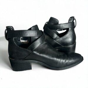 & Other Stories Black Platform Sandals with Buckle Straps